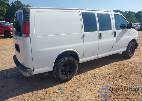 2000 Chevrolet Express G1500 из США, поврежденный, VIN 1GCFG15W8Y1222395